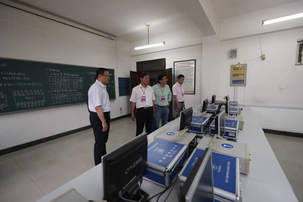 http://www.lnpu.edu.cn/__local/A/F3/5E/9A3078FEA2D81868D61B37A0D3E_A9B714D8_10086.png